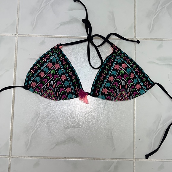 Xhilaration Other - Xhilaration Bikini Top